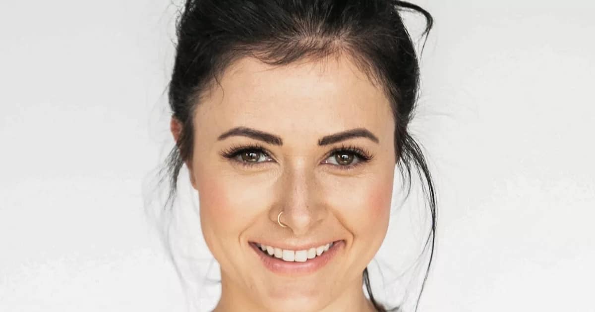 professional woman with laptop