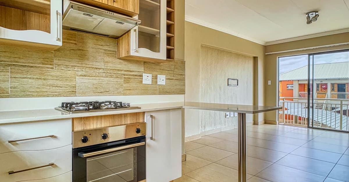 How to Get Real Estate VA Clients: Smart Outreach in 2025